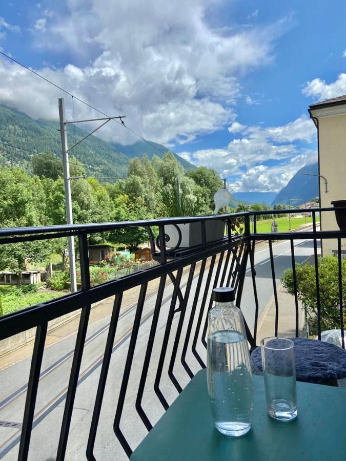 Bed and Breakfast Chasa Sassalbo Poschiavo Exterior foto