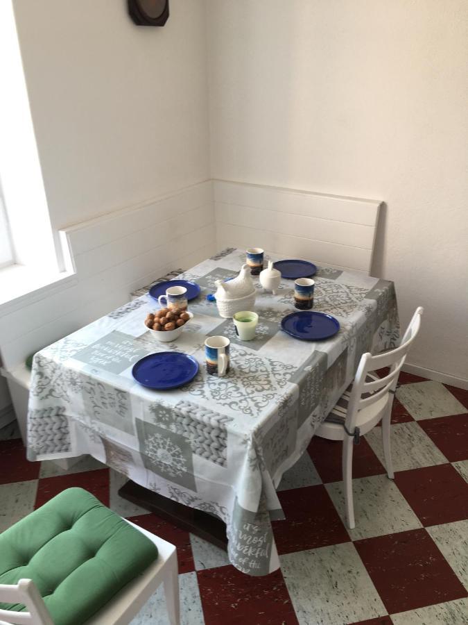 Bed and Breakfast Chasa Sassalbo Poschiavo Exterior foto