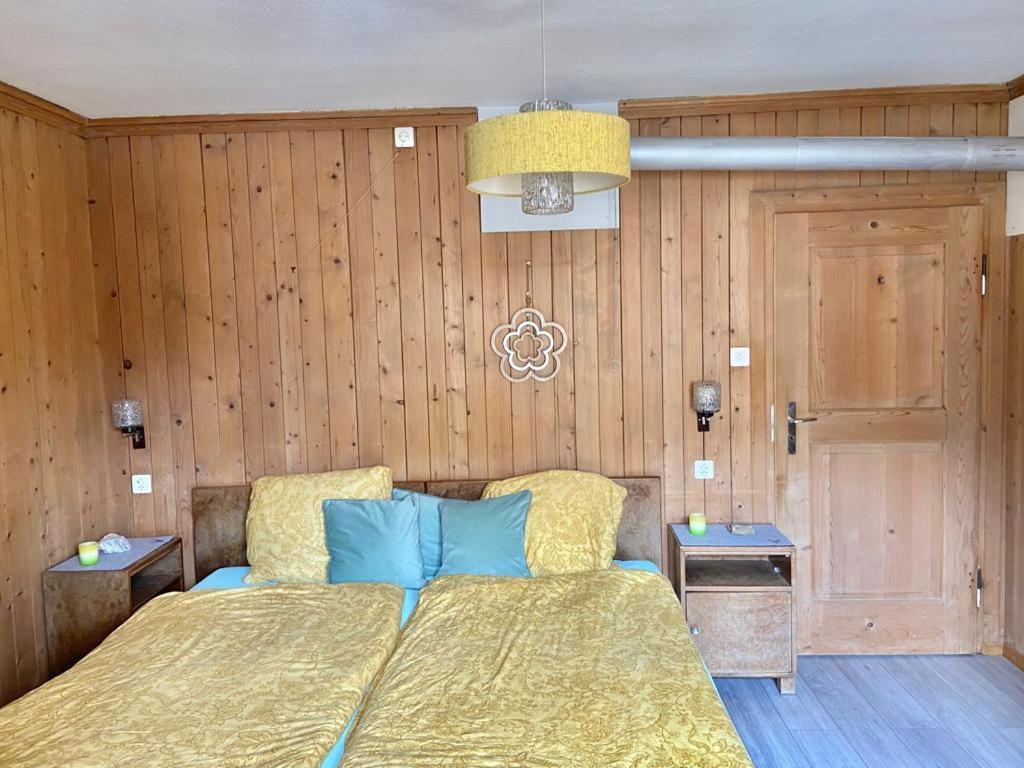 Bed and Breakfast Chasa Sassalbo Poschiavo Exterior foto