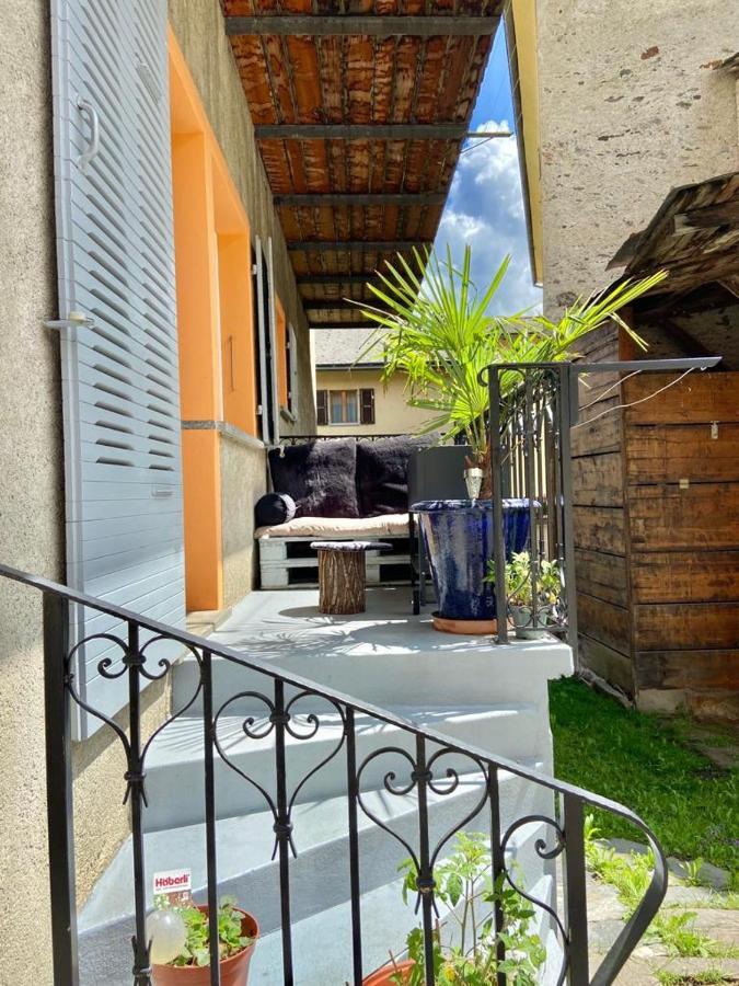 Bed and Breakfast Chasa Sassalbo Poschiavo Exterior foto